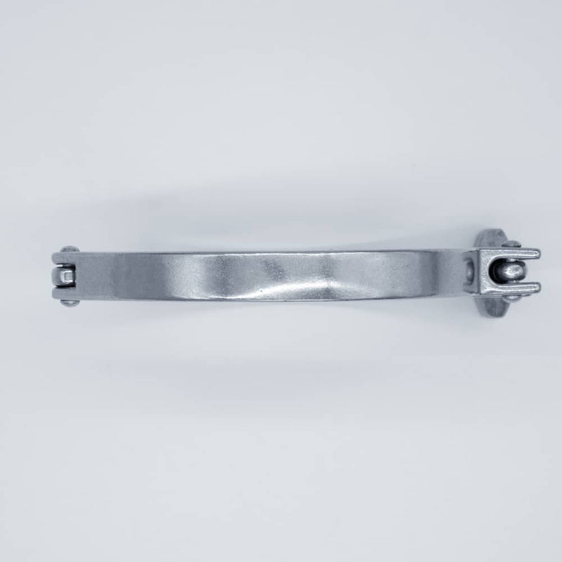 304 Stainless Steel 4 inch heavy duty Tri-Clamp. Bottom view to show band thickness. Photo Credit: TCfittings.com